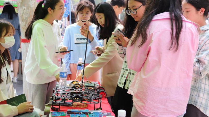 智能客服自动回复：揭秘高效客户服务背后的技术奥秘